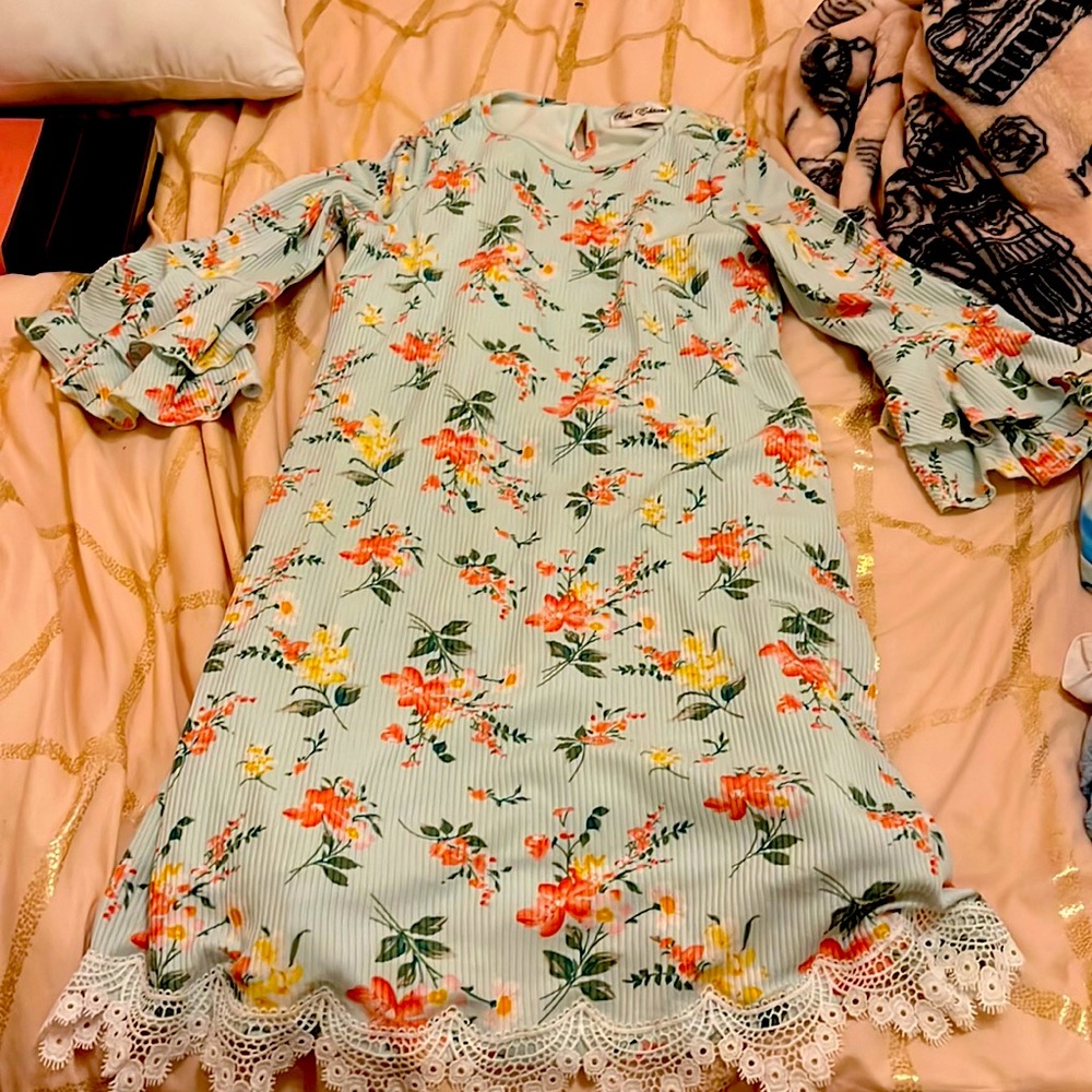 Girls floral dress